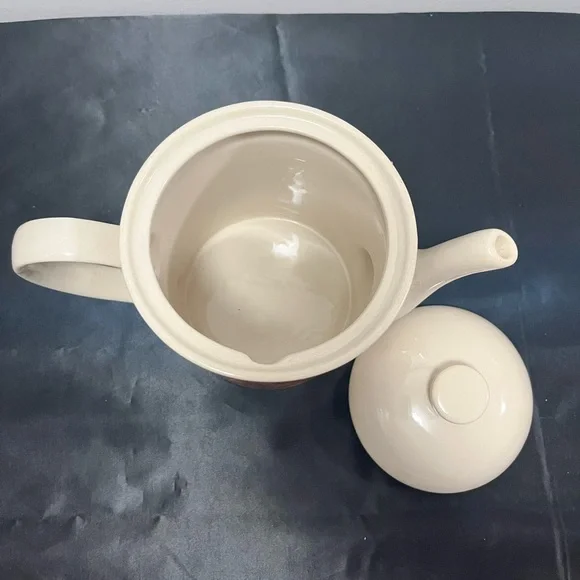 Colorful Apple Design Teapot - Picture 3 of 5